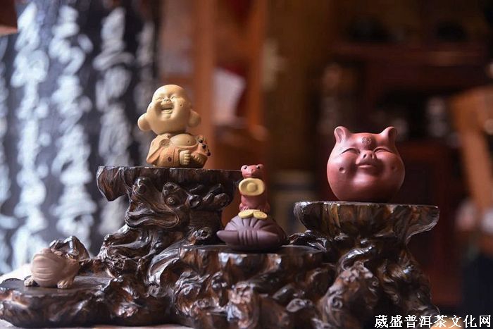 茶寵，小玩意、大講究！茶桌上最具靈魂的擺件。
